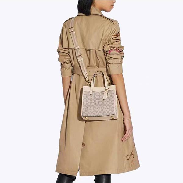 COACH 經典標誌緹花 FIELD TOTE 22號托特包 COACH 經典標誌緹花 FIELD TOTE 22號托特包