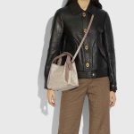 COACH Hadley Hobo 21小號 經典LOGO 女士手提包 單肩斜挎包 菜籃子 灰褐色